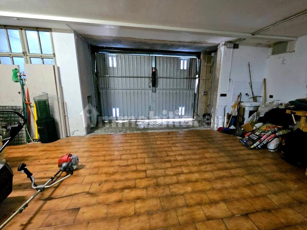 Villa ar baseinu un privātu parku Ziemeļitālijā