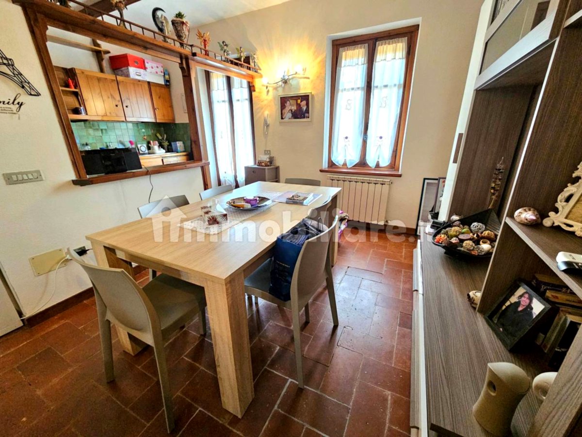 Māja Ziemeļitālijā ar plašu dārzu tikai 140 000 €