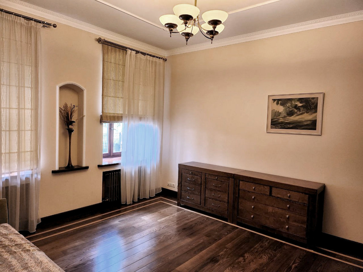 savrupmāja Mežaparkā / villa in Mežaparks