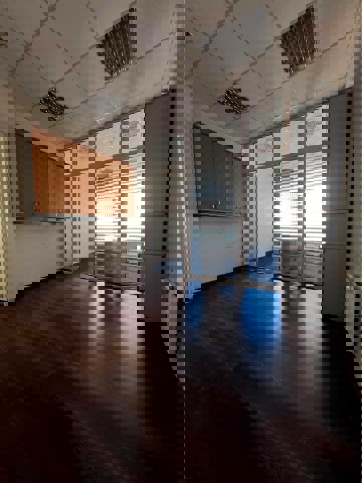 Izīrē komerctelpas Ganību dambī 7a