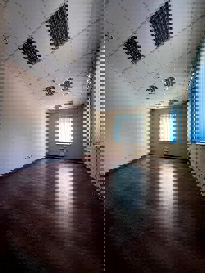 Izīrē komerctelpas Ganību dambī 7a