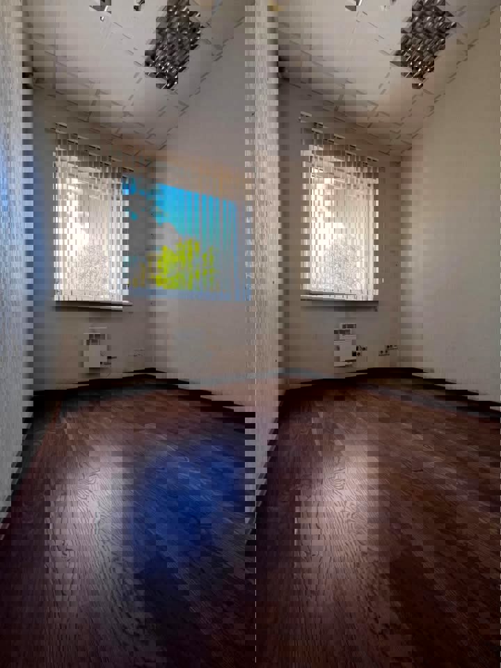 Izīrē komerctelpas Ganību dambī 7a