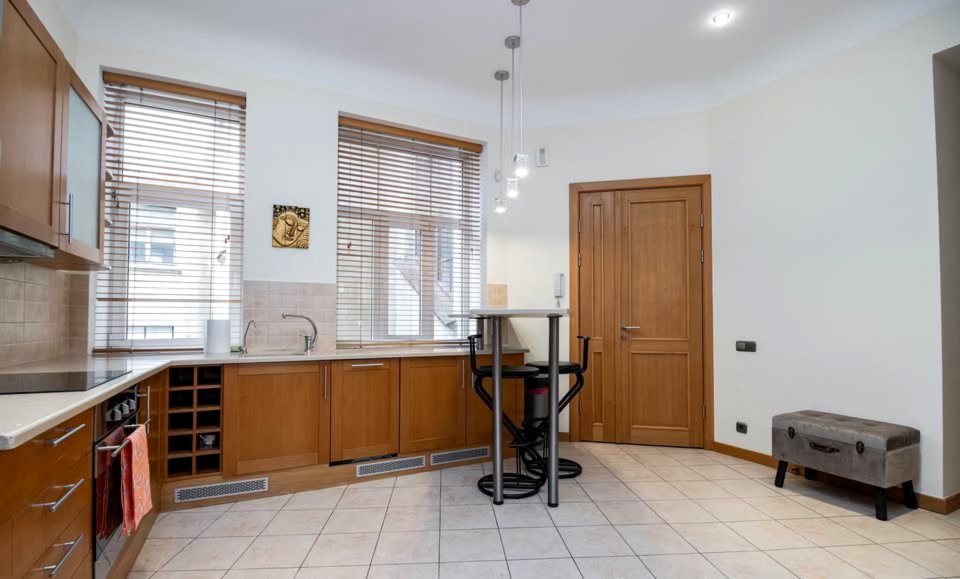 2 Guļamistabu Dzīvoklis Vecrīgas Sirdī