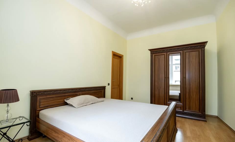 2 Guļamistabu Dzīvoklis Vecrīgas Sirdī