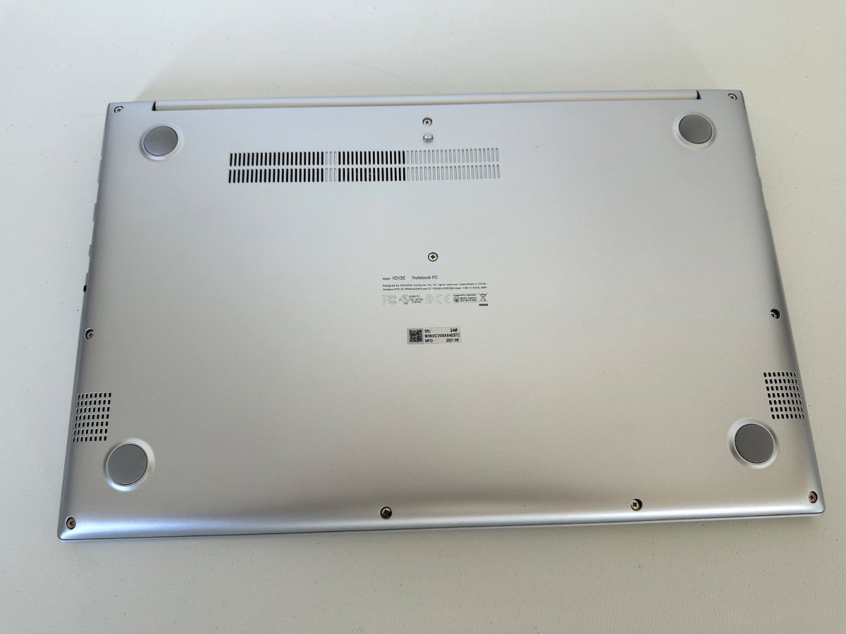 Lietots. Asus Vivobook K513EA. 2.5 Tb, Oled 15.6", Intel i5, Harman/kardon.