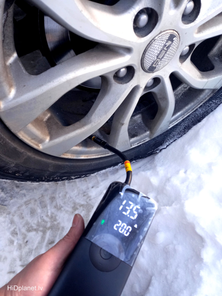 Portatīvs akumulatora auto kompresors riteņiem