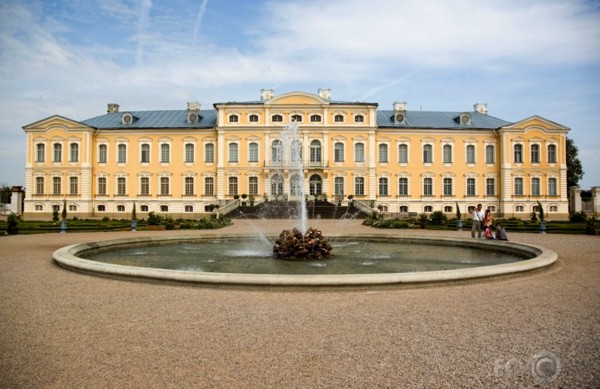 Historic Rundāle Palace - Baroque Architectural Masterpiece