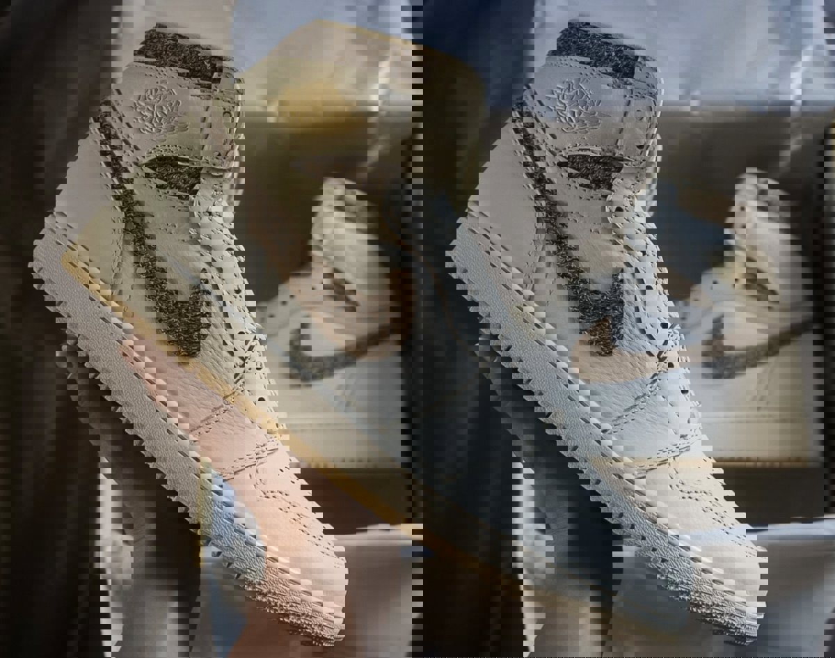 Air Jordan 1 Retro High OG Craft "Vibrations of Naija"