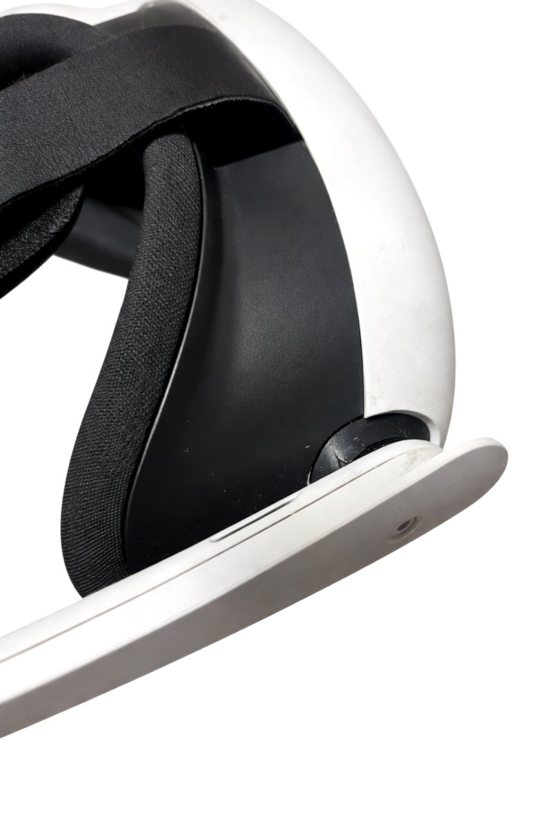 Oculus Quest 3 128GB + Vortex komforta siksna – labs stāvoklis