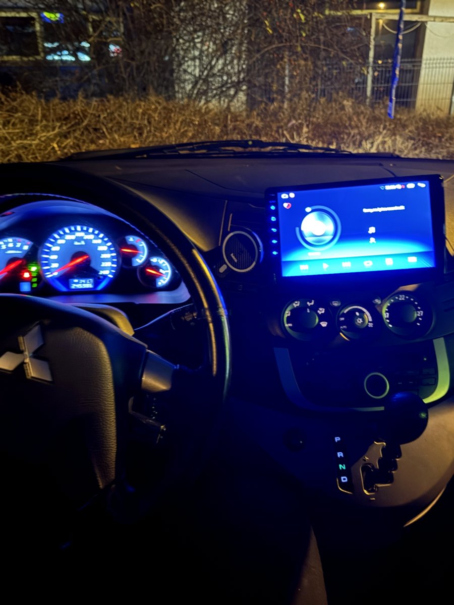 Mitsubishi Grandis 2.4 бензин коробка автомат