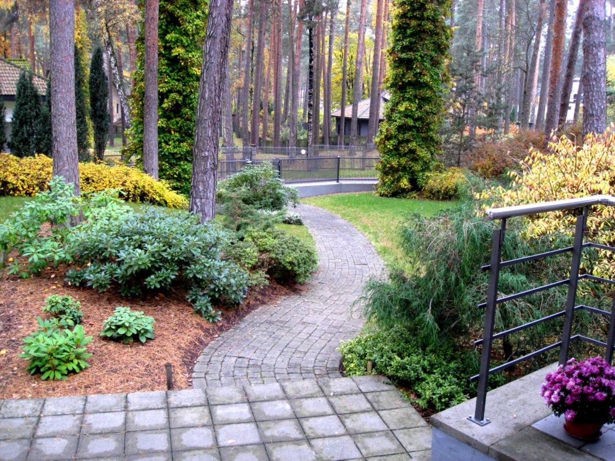 Pārdod izcilu nekustamo īpašumu - 453m2 māju Rīgā, Mežaparkā