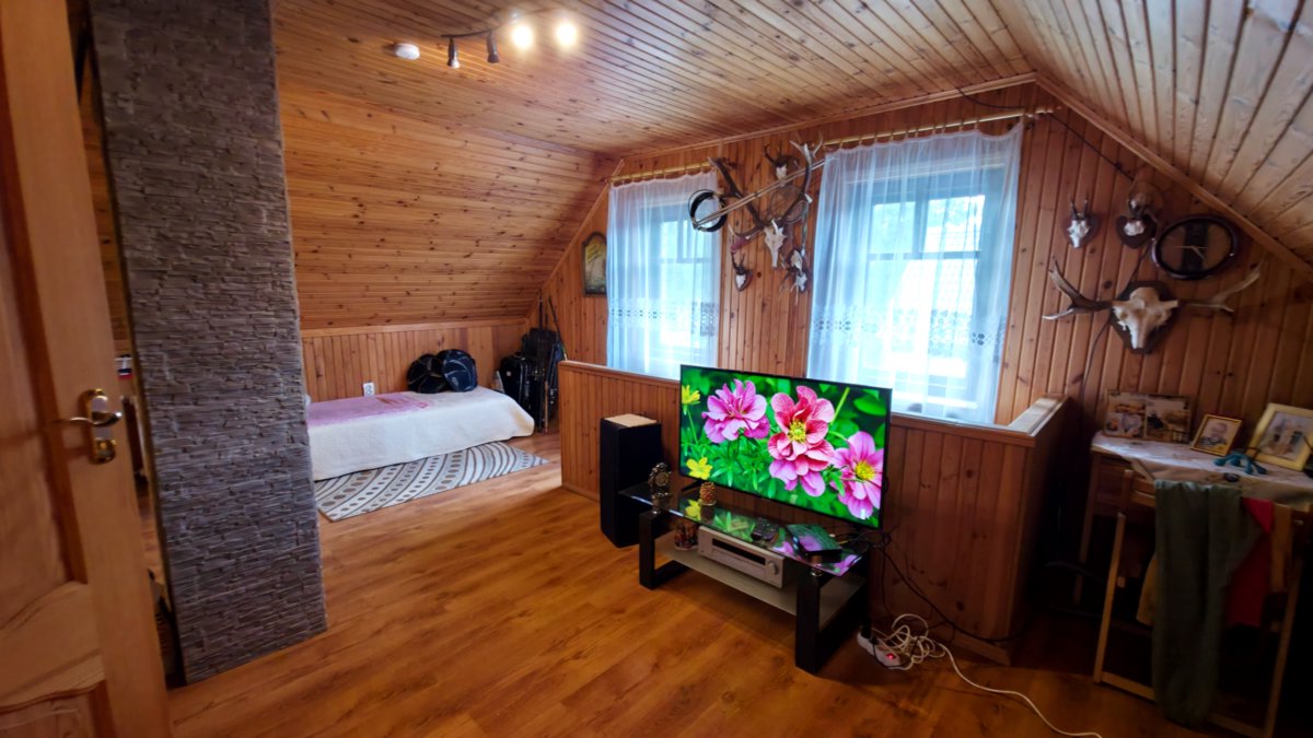 Pārdodam divstāvu māju pie Lielā Baltezera