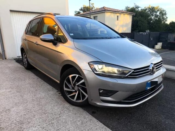 Volkswagen Golf Sportsvan 2017. gads.