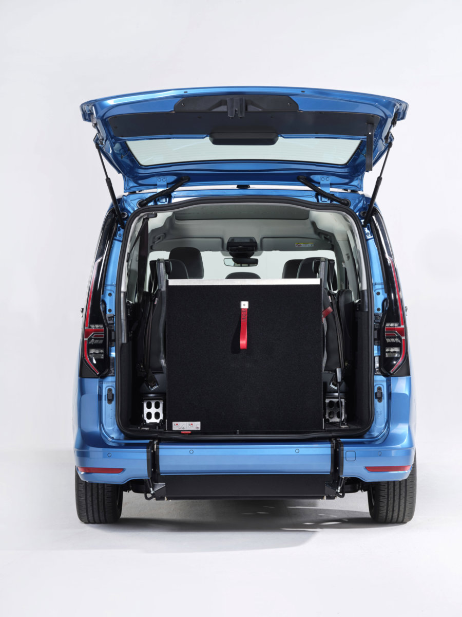 Aizmugurējā griezuma grīda