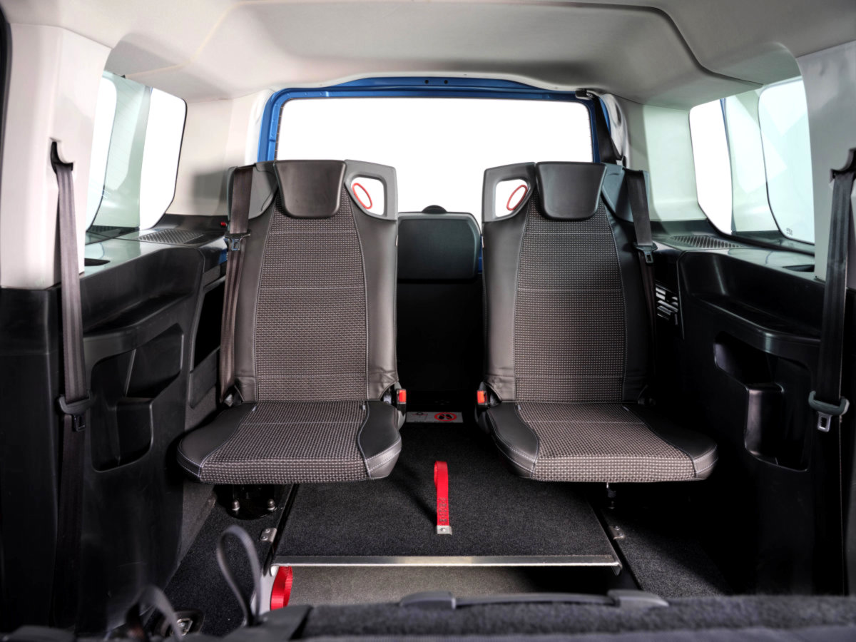 Aizmugurējā griezuma grīda