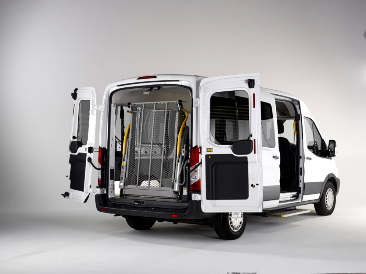 Hidrauliskais pacēlājs invalīdiem