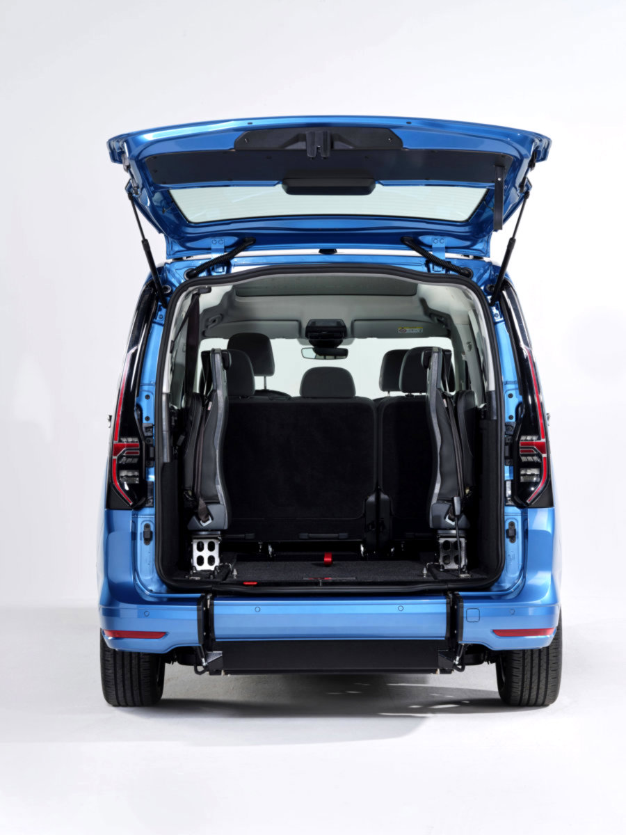 Aizmugurējā griezuma grīda